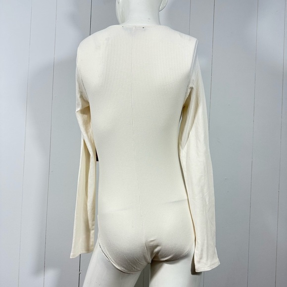 NWT MIXED THREADS Sz L Women’s Sexy Scoop Neck Long Sleeve bodysuit Beige Ribbed - Picture 4 of 8